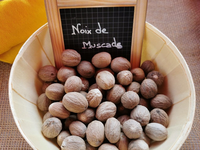 Aromates Et Herbes - Noix De Muscade / 2 Pièces