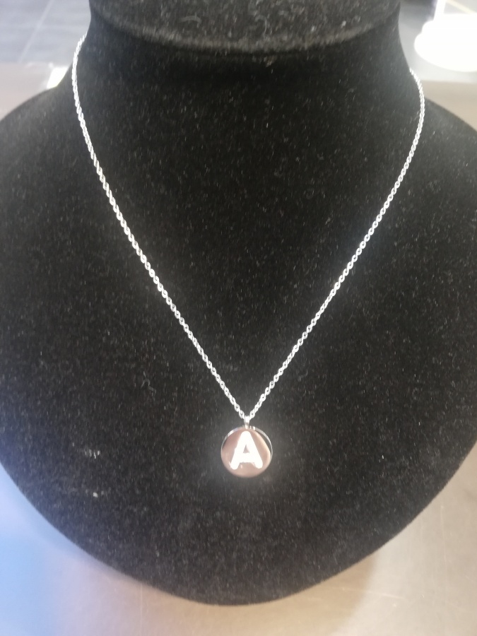 Accessoires - Collier Lettre